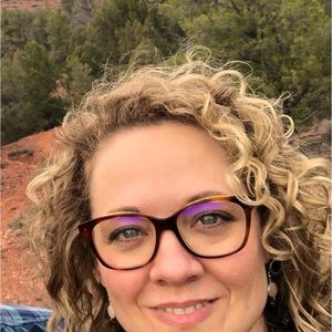 Meet your Posher, Kari